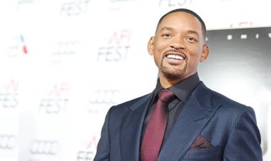 পবিত্র কোরআন পড়ে মুগ্ধ উইল স্মিথ