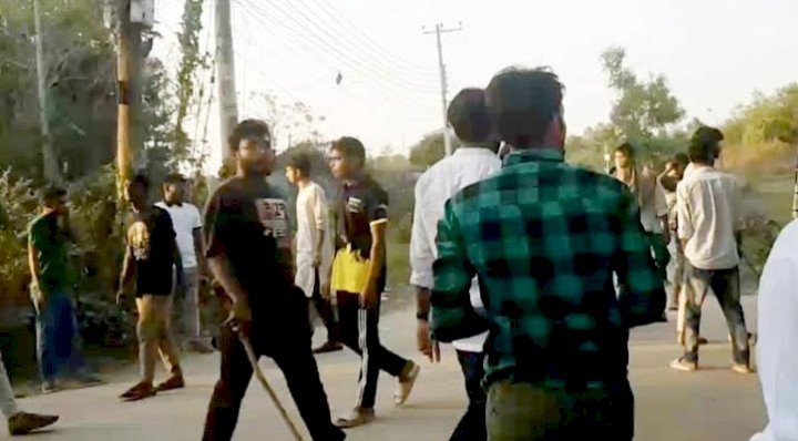 শাবিপ্রবিতে ছাত্রলীগের ২ গ্রুপের সং ঘ র্ষ, অ স্ত্রে র মহড়া