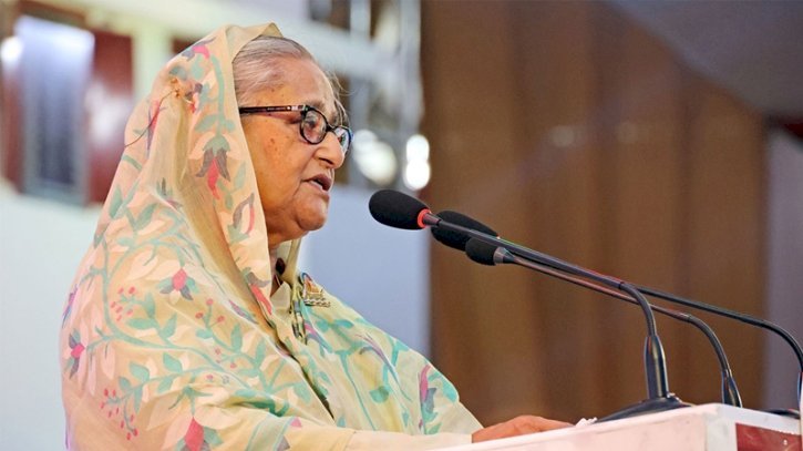 বিশ্বমানবতা এখন কোথায়?