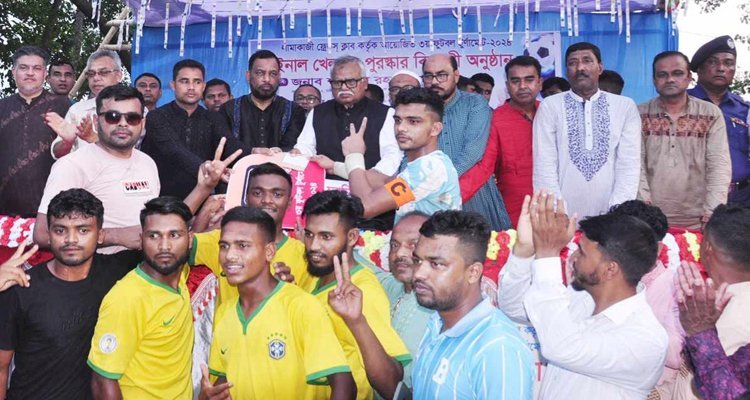 খেলাধুলা সমাজ থেকে অপরাধ প্রবনতা দূরে রাখে: শফিক চৌধুরী
