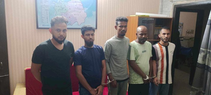 সিলেটে চিনি ছিনতাইয়ের চেষ্টাকালে ৫ ছাত্রলীগ কর্মী আটক