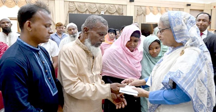 সহিংসতায় নিহত ৩৪ জনের পরিবারকে আর্থিক সহায়তা দিলেন প্রধানমন্ত্রী