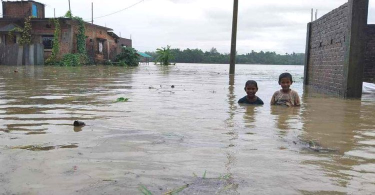 বন্যায় ১১ জেলায় ১৮ জনের প্রাণহানি