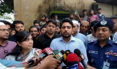 দেশকে অস্থিতিশীল করার চক্রান্ত চলছে : নাহিদ