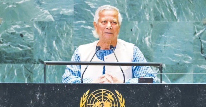 বিশ্বব্যাপী প্রশংসায় ভাসছেন ড. ইউনূস
