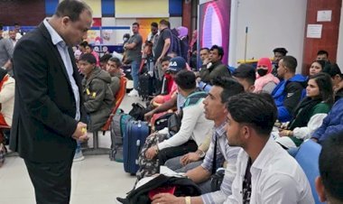 লেবানন থেকে ফিরলেন আরো ৩০ বাংলাদেশি