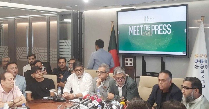 সাম্প্রতিক অস্থিরতায় পোশাক শিল্পের ক্ষতি ৪০০ মিলিয়ন ডলার