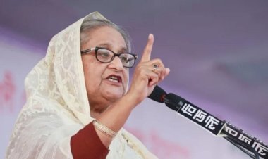 শেখ হাসিনাকে ধরতে ইন্টারপোলে ‘রেড এলার্ট’