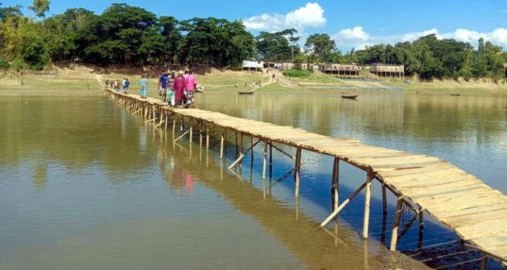 ৫৩ বছরেও সেতুর স্বপ্ন অধরা সুরমা পাড়ের ১০ গ্রামের মানুষের