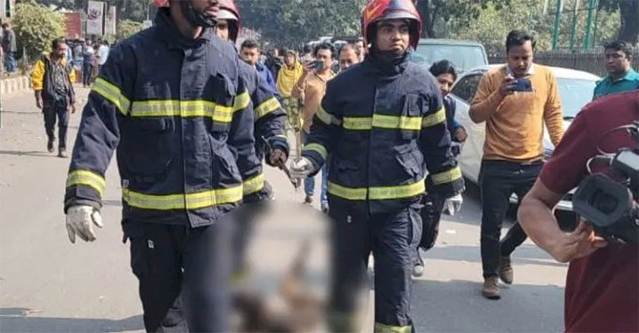 সচিবালয়ের ৮ তলায় মিলল কুকুরের দগ্ধ মরদেহ, চাঞ্চল্যের সৃষ্টি