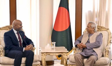 পাচার হওয়া অর্থ উদ্ধারে কানাডার সহায়তা চাইলেন প্রধান উপদেষ্টা