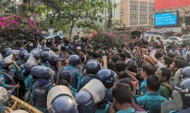 স্বরাষ্ট্র উপদেষ্টার পদত্যাগ চেয়ে গণপদযাত্রা, পুলিশের বাধা