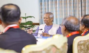সন্ধ্যায় জরুরি মিটিং ডেকেছেন প্রধান উপদেষ্টা