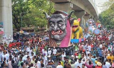 উৎসবের উল্লাসে শেষ হলো আনন্দ শোভাযাত্রা