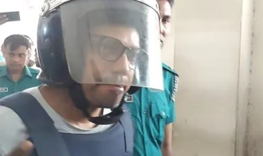 ৫ আগস্ট ‘সংসদ ভবনে পালিয়েছিলেন’ স্পিকারসহ ১২ জন