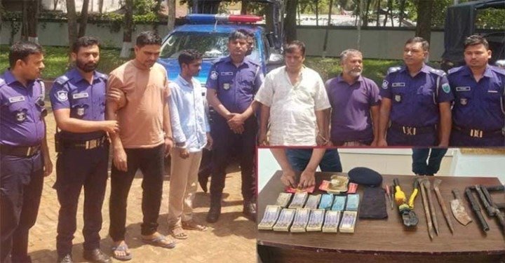 ডাকাতি হওয়া স্বর্ণ-টাকা উদ্ধার : গ্রে ফ তা র ৭