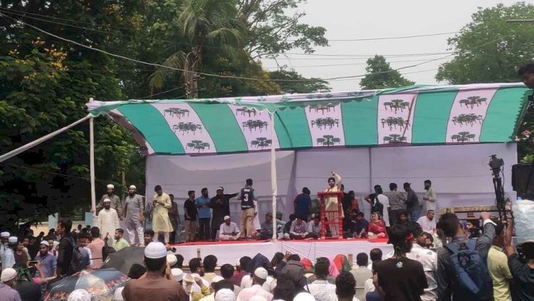 আ.লীগ নিষিদ্ধের দাবিতে সমাবেশ শুরু, জনতার ঢল