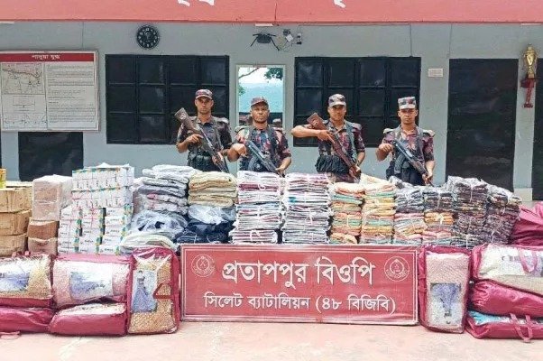 সিলেটে ১ কোটি ৪২ লাখ টাকার চোরাই পণ্য জব্দ বিজিবি