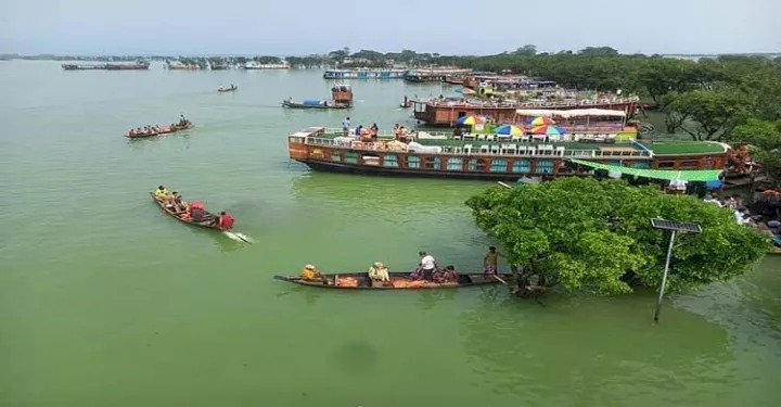 সুনামগঞ্জে পাহাড়, নদী ও লেকের সৌন্দর্য নিয়ে অপেক্ষায় টাঙ্গুয়ার হাওর