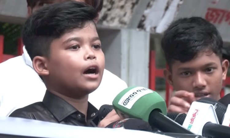 ‘কিসের স্বাধীন দেশ, আমার বাবাকে প্রকাশ্যে হত্যা করে মিছিল করতেছে’