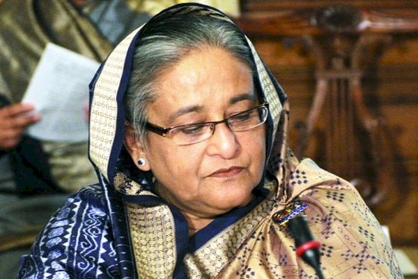 ঝুলে আছে হাসিনার রেড নোটিস