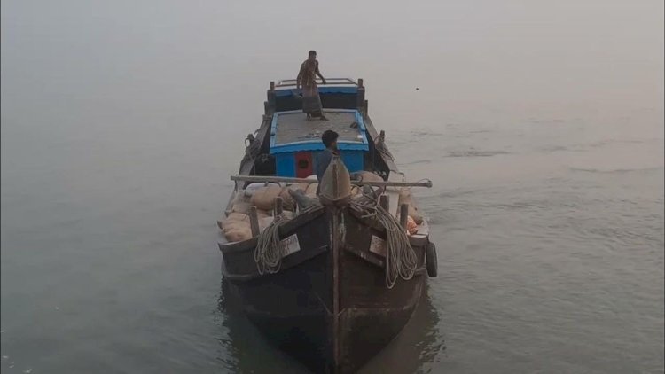 চাঁদার টাকা যায় প্রশাসন ও বিএনপি নেতাদের পকেটে