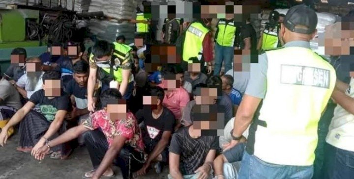 মালয়েশিয়ায় বিশেষ অভিযানে ৩৬ বাংলাদেশি আটক