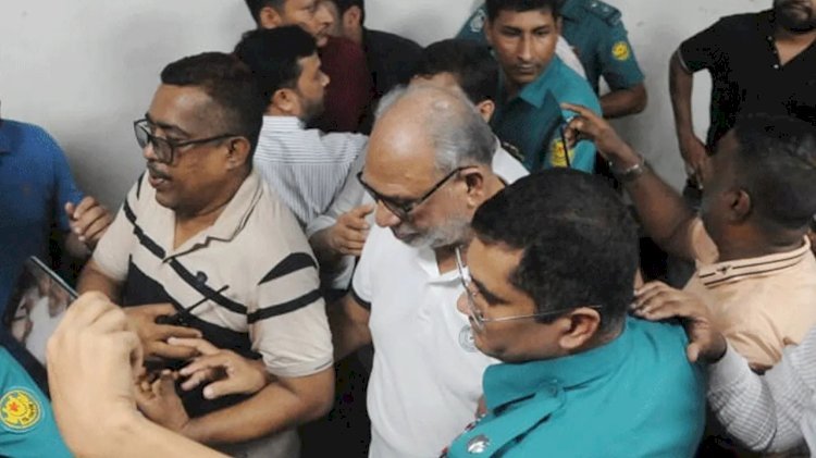 ডিবি কার্যালয়ে লতিফ সিদ্দিকী