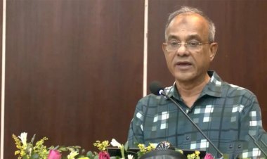 রাজনৈতিক দল থেকে প্রশাসনকে দূরে থাকার আহ্বান স্বরাষ্ট্র উপদেষ্টার