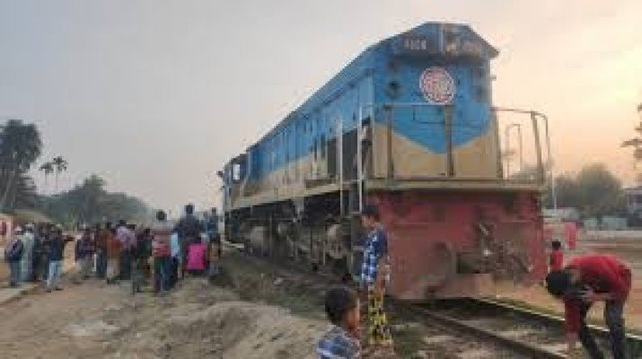 চলন্ত অবস্থায় ট্রেনের বগি বিচ্ছিন্ন, সিলেট-ঢাকা ট্রেন চলাচল বন্ধ
