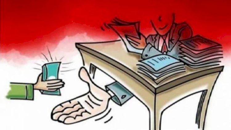 এক সচিবকে দুদকের মামলা থেকে বাঁচাতে দেড়শ কোটি টাকার চুক্তি