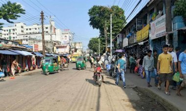 নগরীতে হকার উচ্ছেদ অভিযান: এবার কি স্থায়ী হবে এই উদ্যোগ?