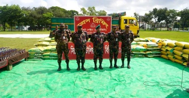সিলেট সীমান্তে অভিযানে দেড় কোটি টাকার চোরাচালানী পণ্য জব্দ