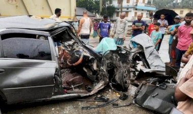 সিলেটে বাস-প্রাইভেট কার মুখোমুখি সংঘর্ষে নিহত ১, আহত ৫