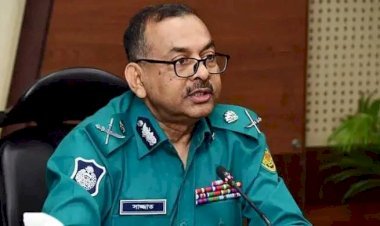 আগুন-ককটেল হামলাকারীকে গুলির নির্দেশ ডিএমপি কমিশনারের