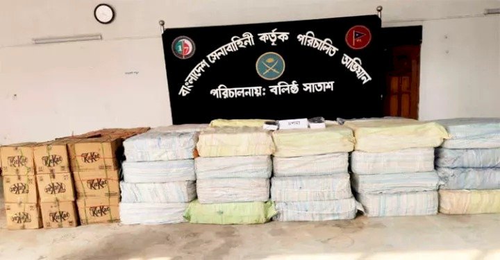 সিলেটে সেনাবাহিনীর অভিযানে ৫৪ লাখ টাকার ভারতীয় মালামাল জব্দ