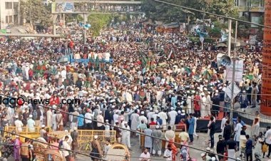 ওসমান হাদির মৃত্যুতে প্রতিবাদের ঝড়, বিচার দাবিতে উত্তাল দেশ
