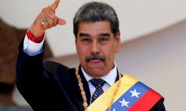 স্ত্রীসহ মাদুরোকে ভেনেজুয়েলা থেকে তুলে নিয়ে গেছে মার্কিন বাহিনী