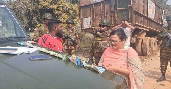 মৌলভীবাজারে টাকাসহ বিএনপি কর্মী আটক