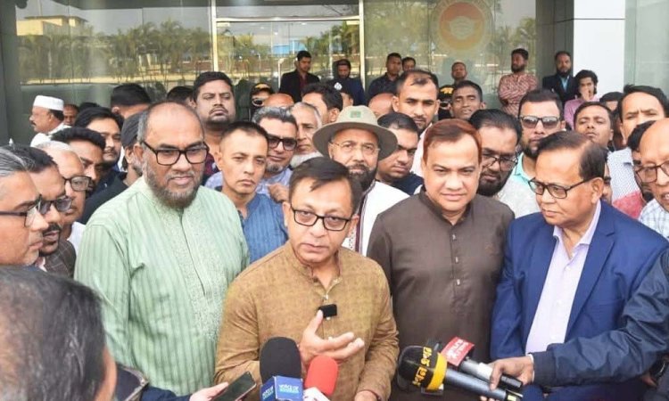 বিনিয়োগ আকৃষ্ট করতে লাল ফিতার দৌরাত্ম্য কমাতে হবে : বাণিজ্যমন্ত্রী