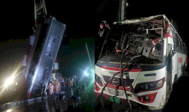 পদ্মায় বাসডুবি : ২৬ জনের লাশ উদ্ধার