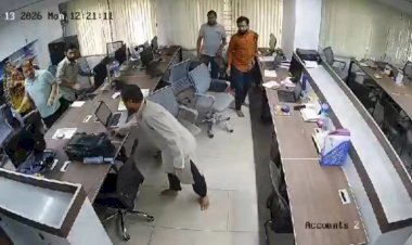 ‘ব্যবসা করতে এককালীন ২ কোটি ও মাসে ১০ লাখ চাঁদা দিতে হবে’