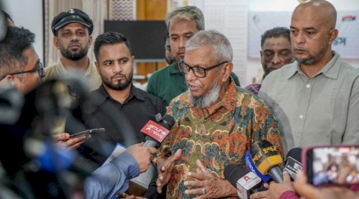 প্রবাসীদের স্বার্থ ও নিরাপত্তায় কূটনৈতিক তৎপরতা অব্যাহত: সিলেটে প্রবাসী কল্যাণমন্ত্রী